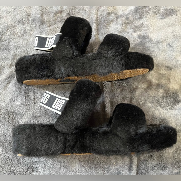 UGG Oh Yeah Slides - Picture 4 of 8